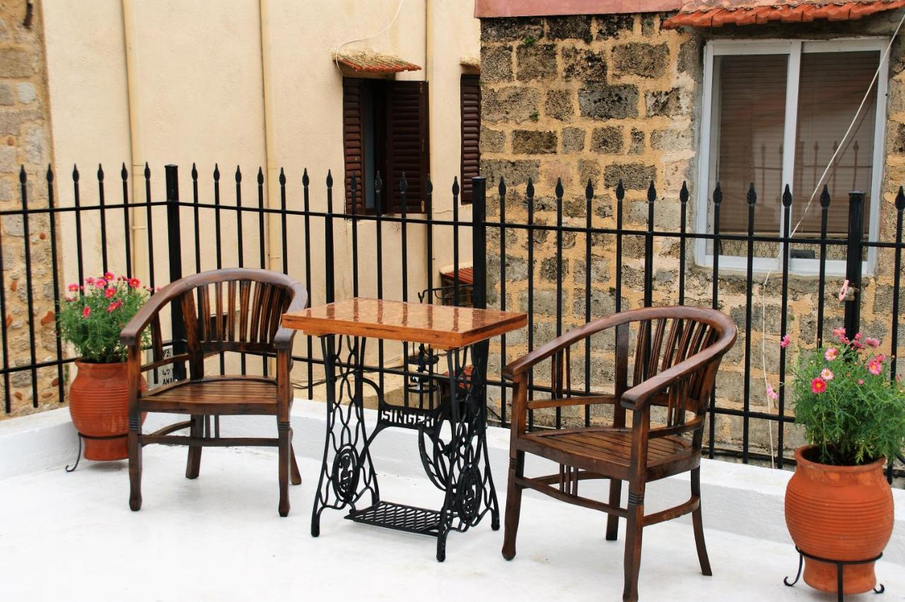 Evangelia'S Little House Rhodes City Esterno foto